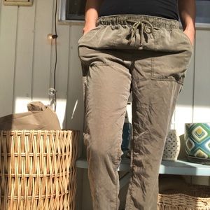 Lucky Brand army green casual lounge pants medium